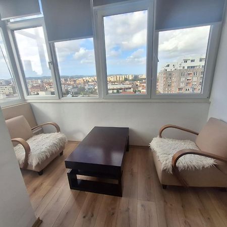 Albania Apartment Near Tirana City Center Double Or Twin Bed Dış mekan fotoğraf